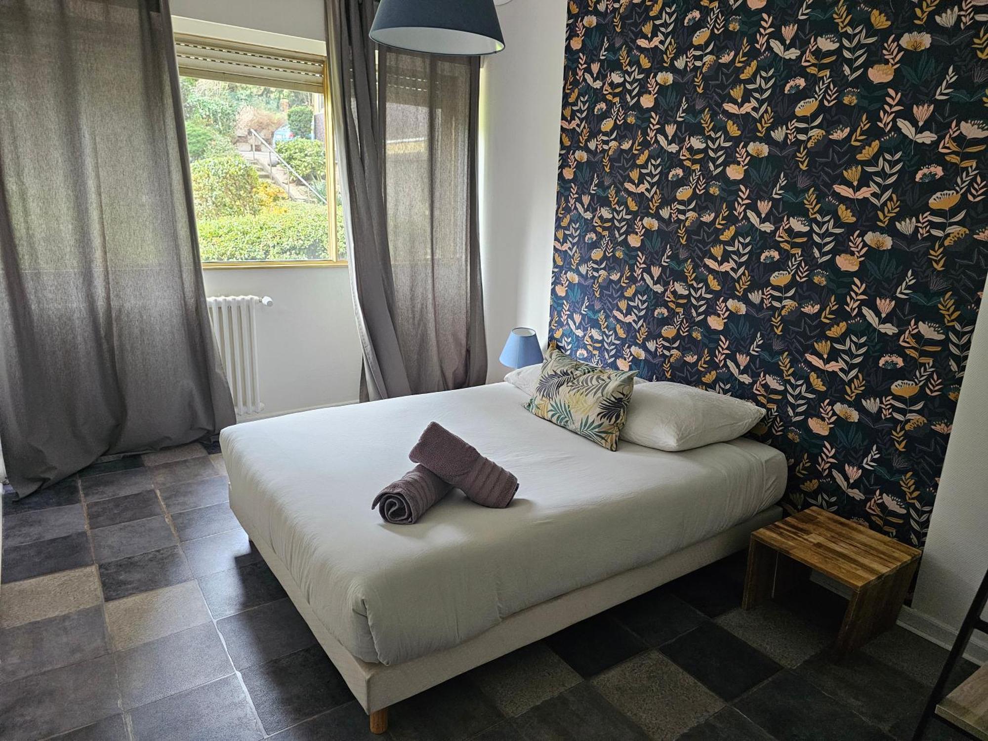 Le Regent Of Design Apartment
